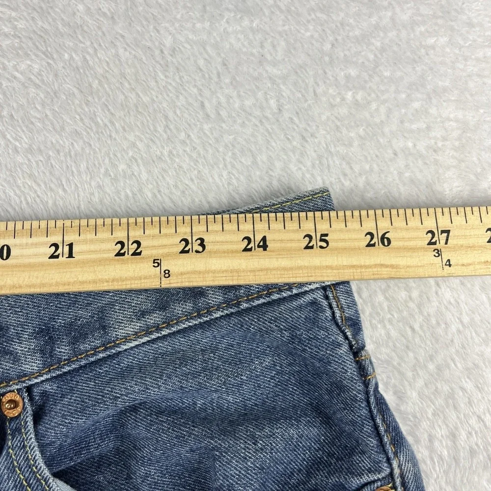 Levis these relaxed